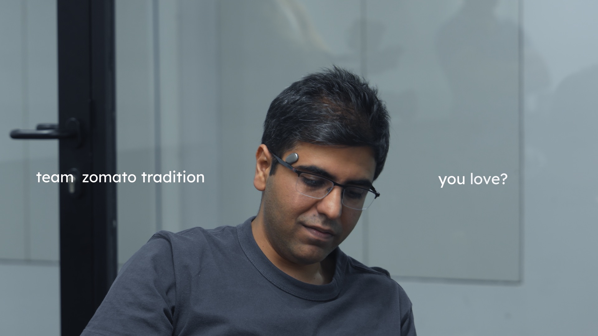 Anubhav reads a chit